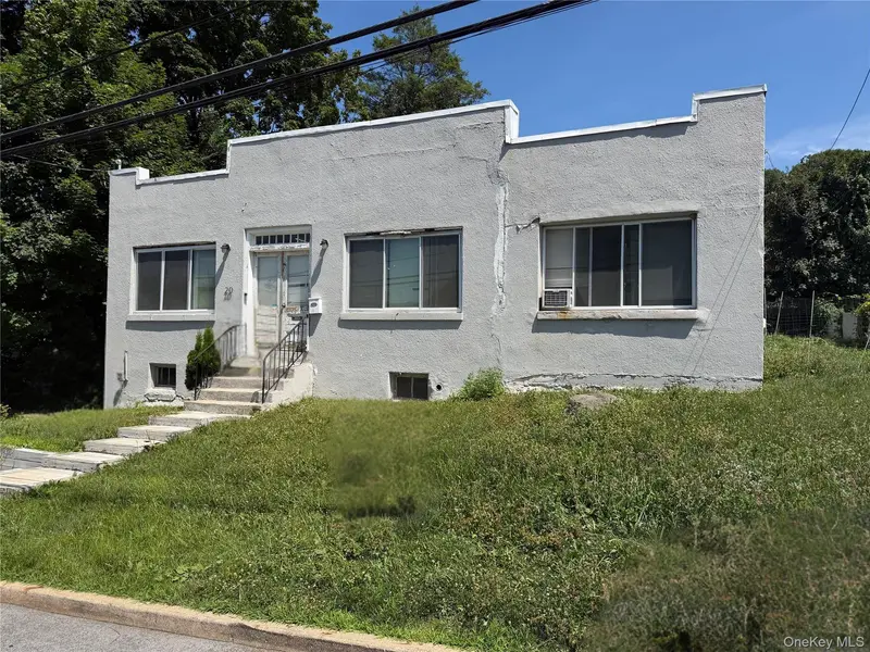 20 N Hillside AVE, Elmsford, NY 10523