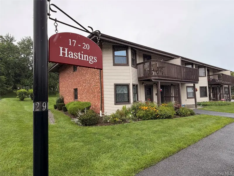 20 Hastings CT #A, Yorktown Heights, NY 10598