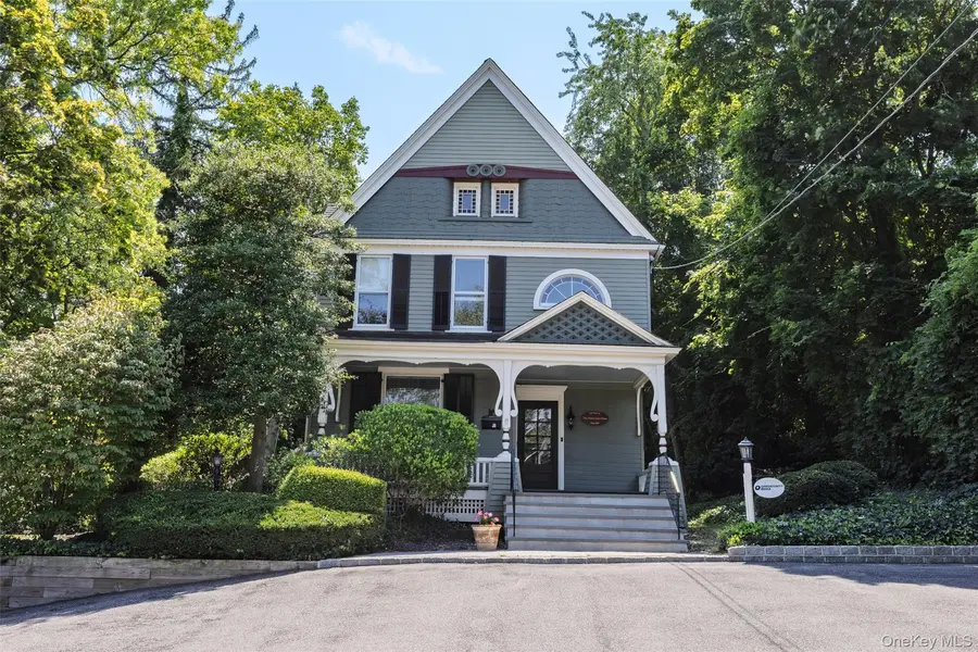 172 Main ST #First Floor, Huntington, NY 11743