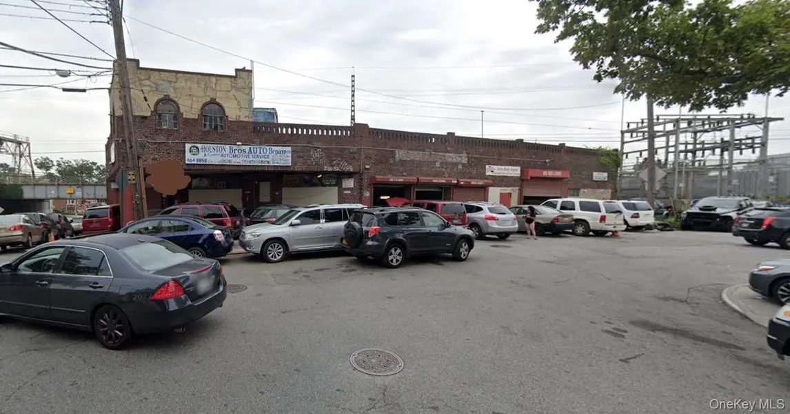 19502 Sagamore AVE, Hollis, NY 11423