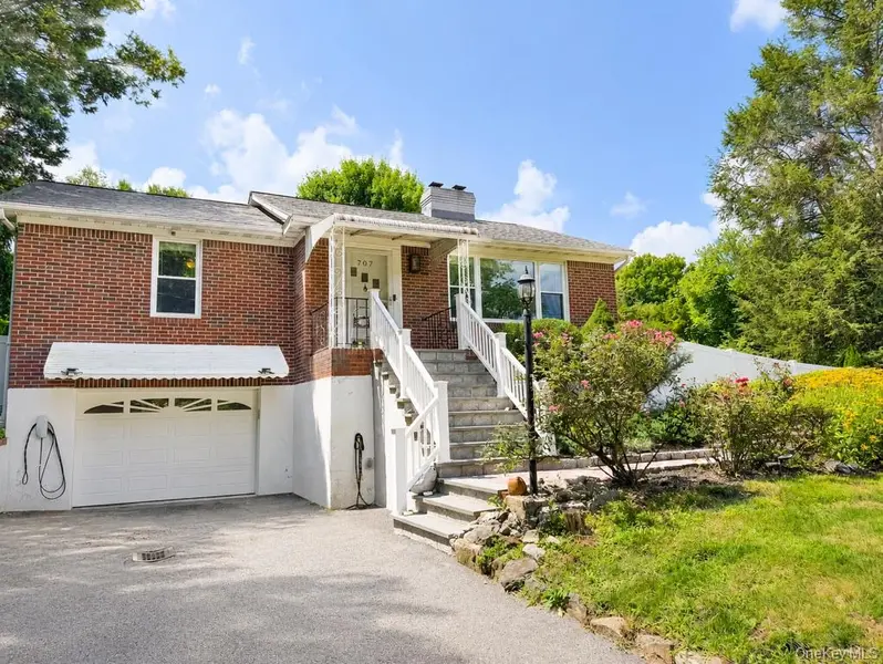 707 Croton Falls RD, Carmel, NY 10512