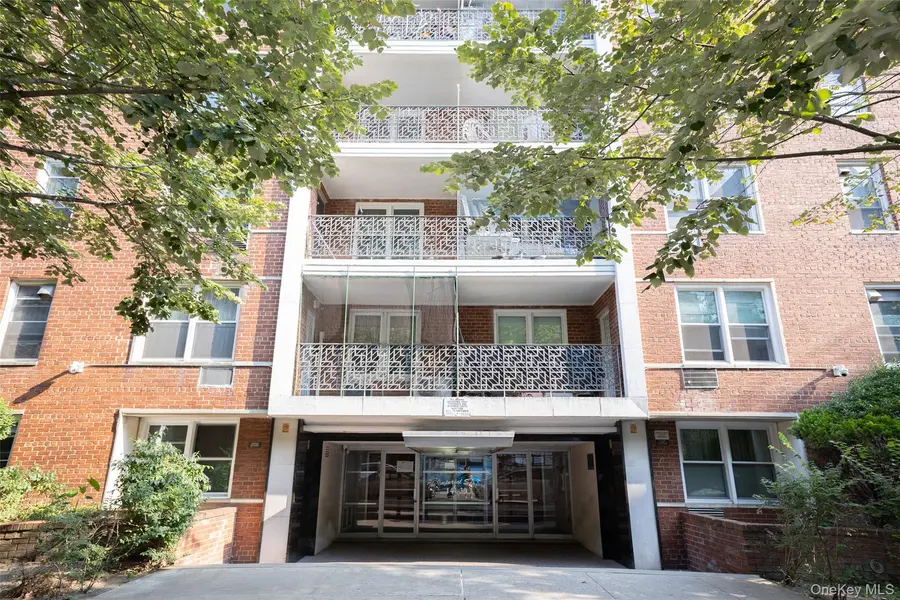 144-30 Sanford AVE #2N, Flushing, NY 11355