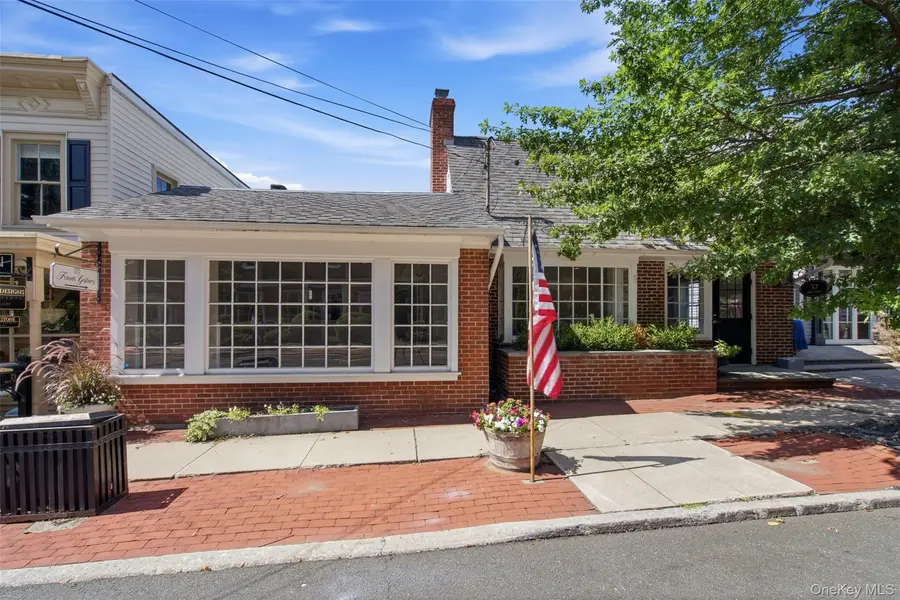 37 Main ST, Cold Spring Harbor, NY 11724