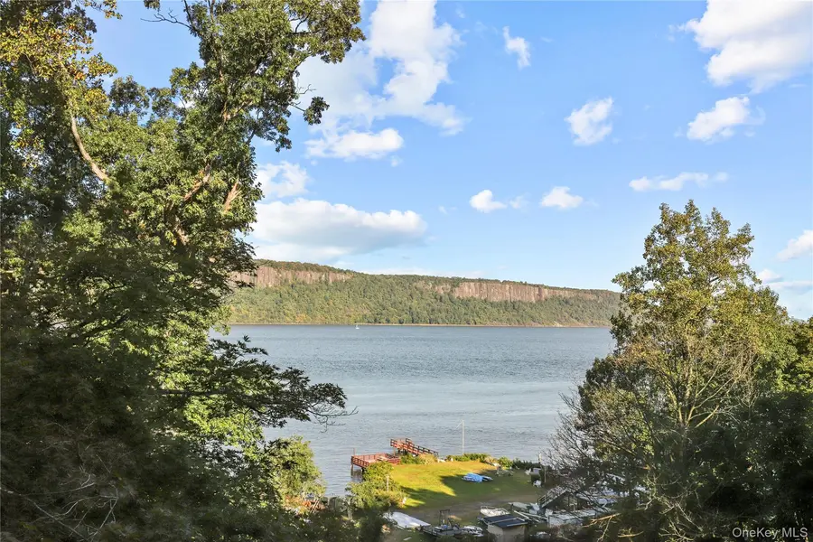 753 Warburton AVE #2, Yonkers, NY 10701