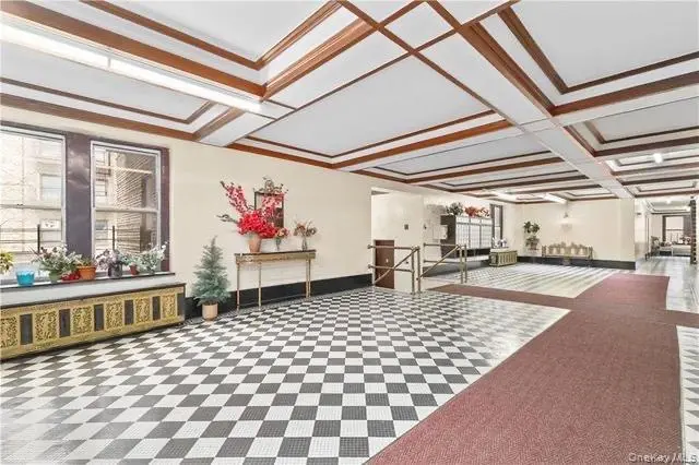 2922 Barnes AVE #6E, Bronx, NY 10467