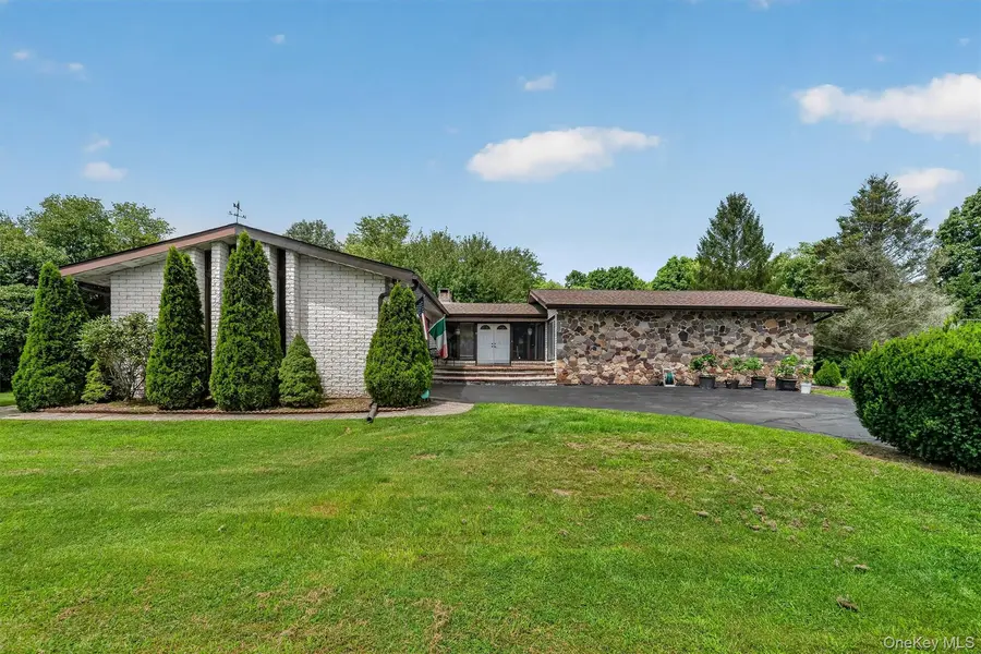 9 Carpenter RD, Port Jervis, NY 12771