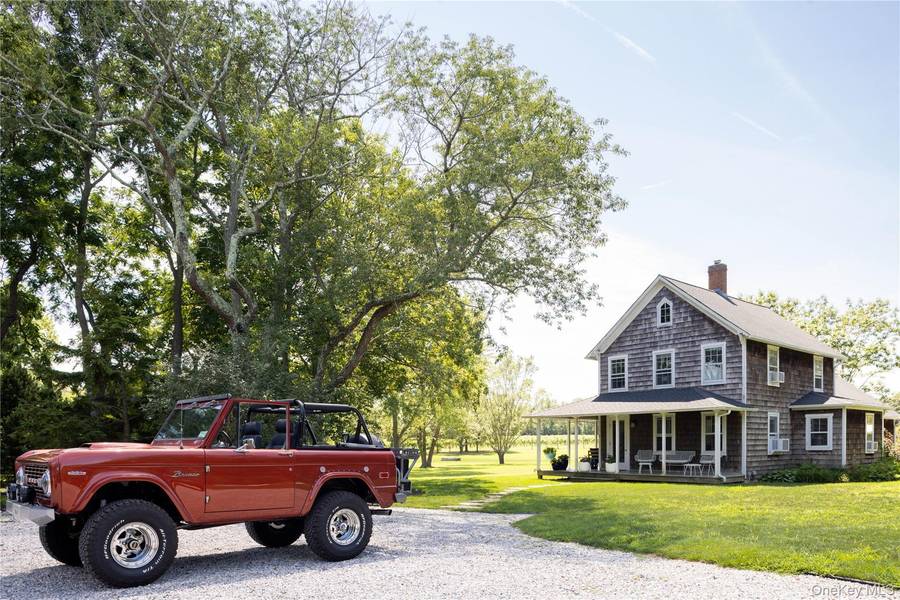 2850 Main Bayview RD, Southold, NY 11971