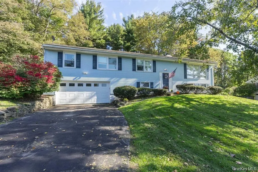 45 Clover Hill DR, Poughkeepsie, NY 12603