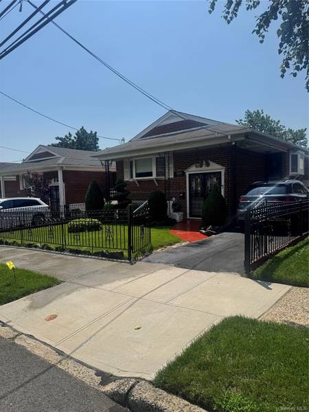 18618 140th AVE, Springfield Gardens, NY 11413