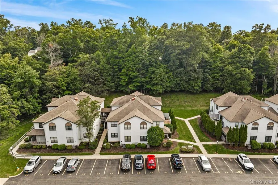 41 Aldo CT, Monroe, NY 10950