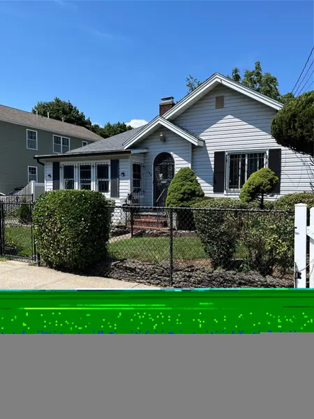 137 E Roosevelt AVE, Roosevelt, NY 11575