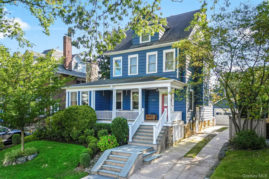 5 Gerlach PL, Larchmont, NY 10538