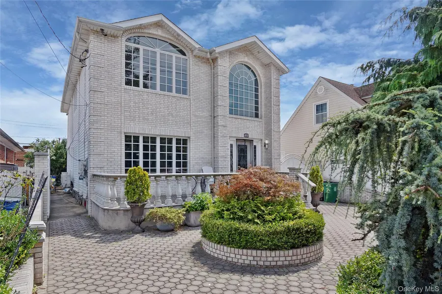 158-23 92nd ST, Howard Beach, NY 11414