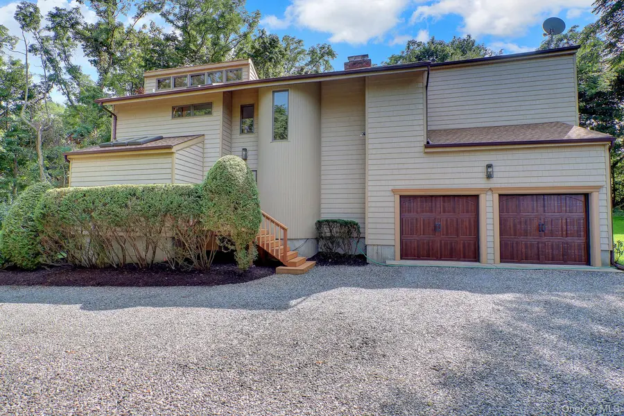 64 Fort Salonga RD, Northport, NY 11768