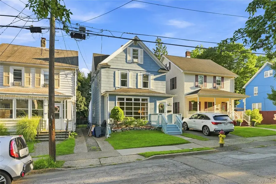 15 Maple ST, Newburgh, NY 12550