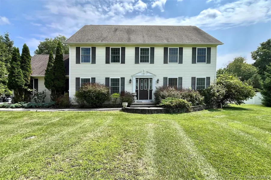7 Frances LN, Monroe, NY 10950