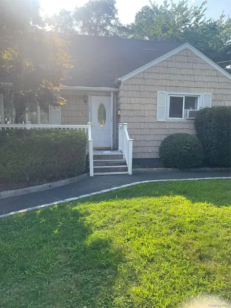 140 Nassau AVE ##2, Islip, NY 11751
