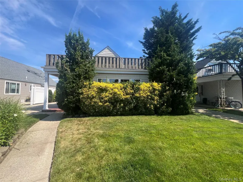 541 E Park AVE #1st Floor, Long Beach, NY 11561