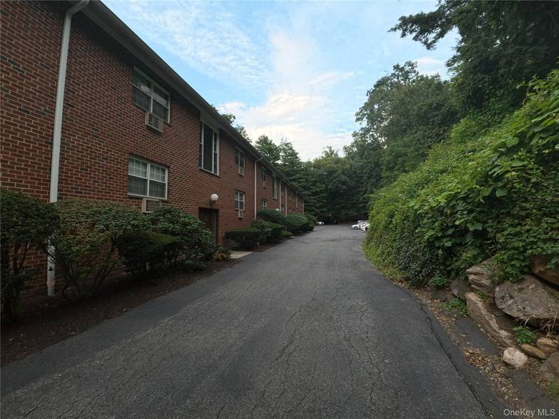6 Dove CT #M, Croton-on-hudson, NY 10520