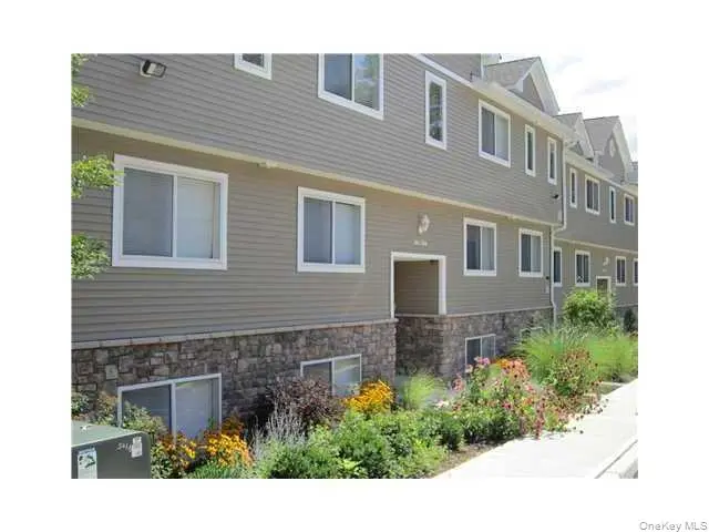 205 Tondo CIR, Harriman, NY 10926