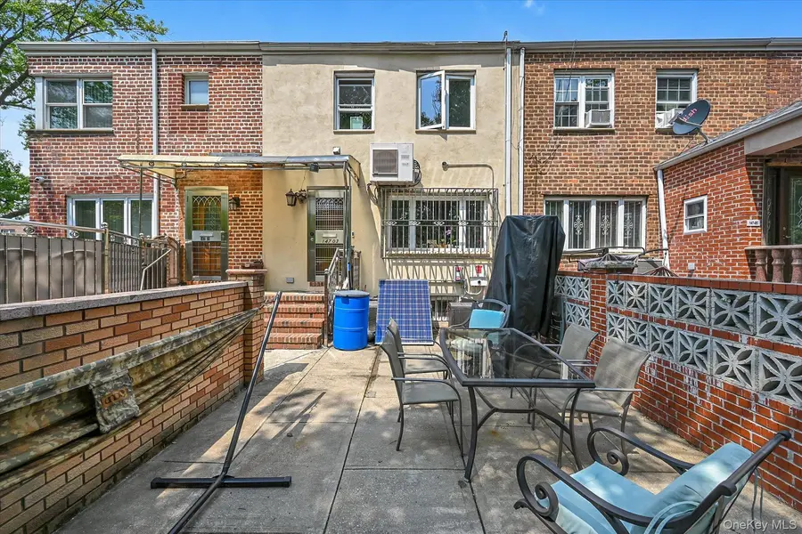 14703 77th RD, Flushing, NY 11367