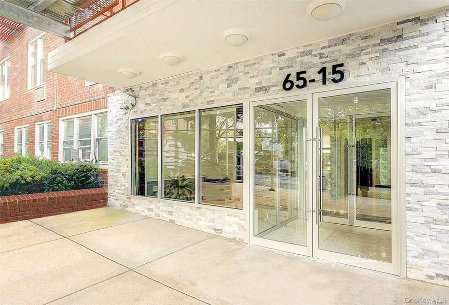 65-15 Alderton ST #5/F, Rego Park, NY 11374