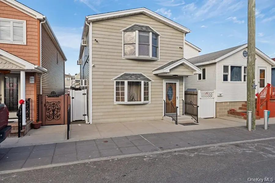 19 W 13th RD, Broad Channel, NY 11693