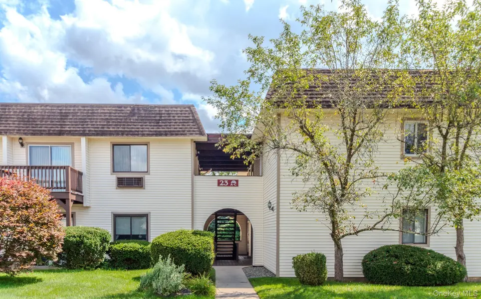 23 Village Park DR #3B, Fishkill, NY 12524