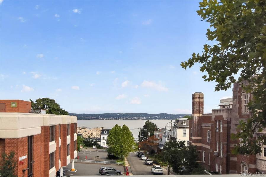 20 S Broadway #305, Nyack, NY 10960