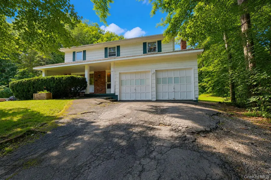 63 Hubshop RD, Chester, NY 10918