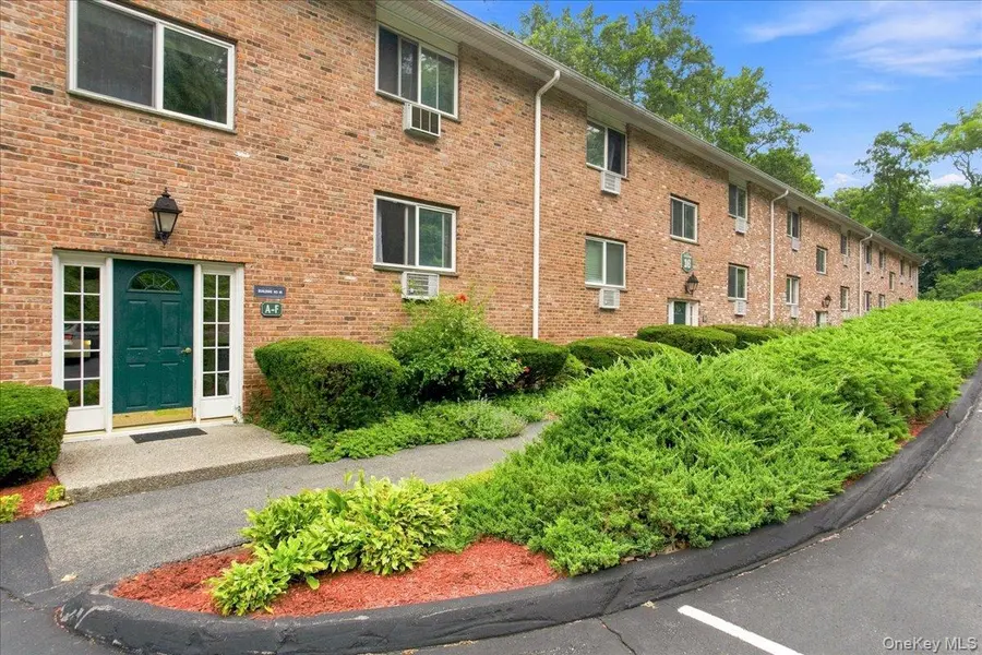 16 Scenic DR #K, Croton-on-hudson, NY 10520