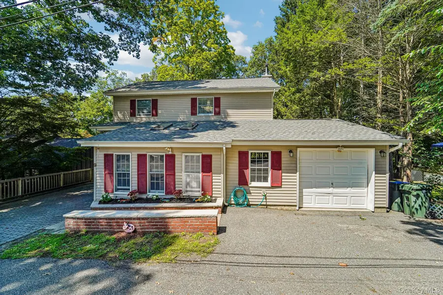 9 Morgans WAY, Greenwood Lake, NY 10925