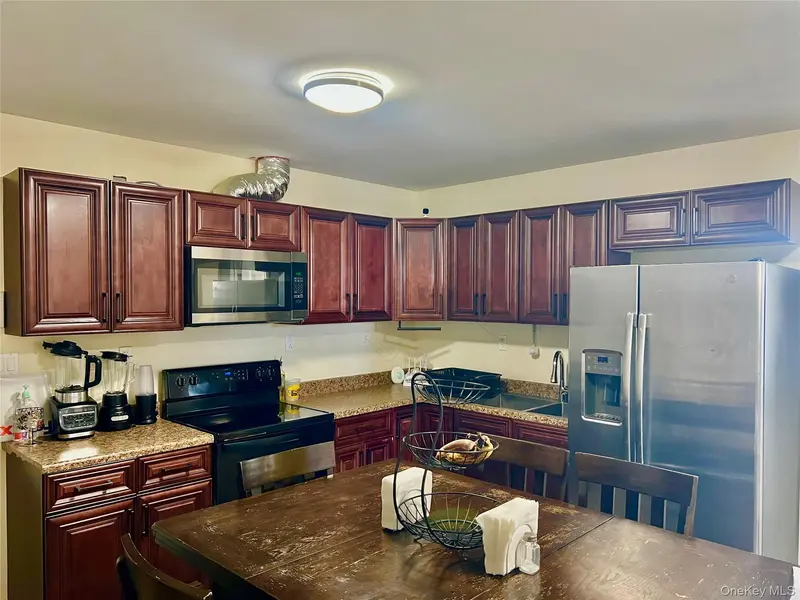 108 North ST #302, Middletown, NY 10940