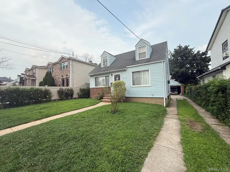 13619 220th PL, Springfield Gardens, NY 11413