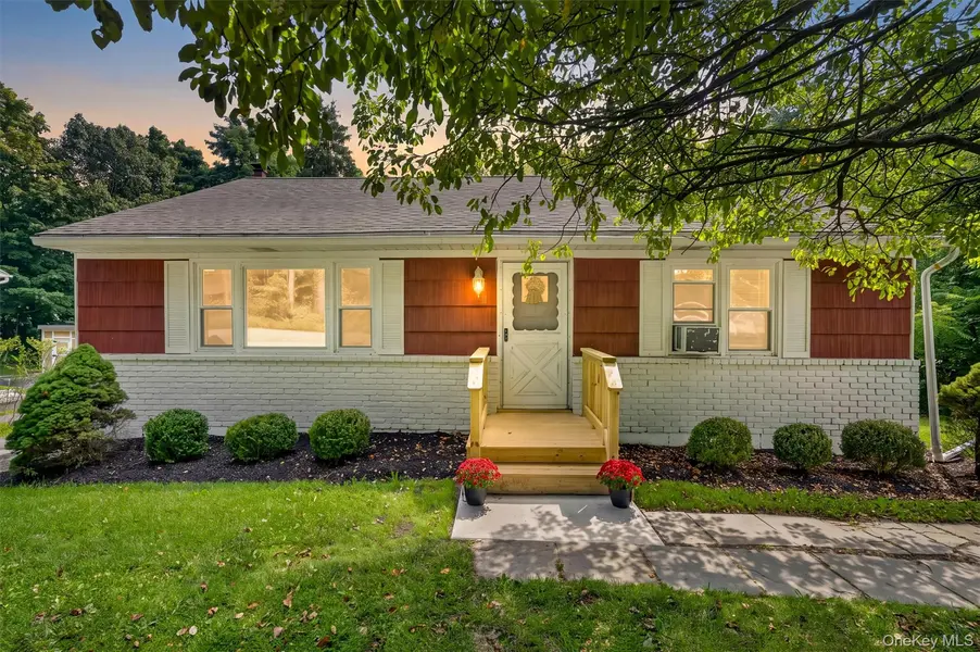 31 Leslie RD, Newburgh, NY 12550