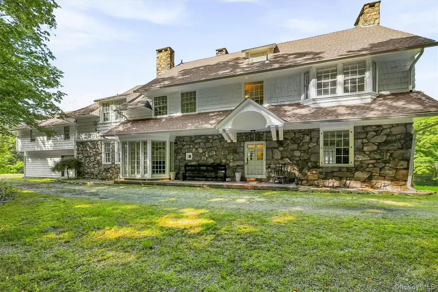 23 Maple RD, Cornwall On Hudson, NY 12520