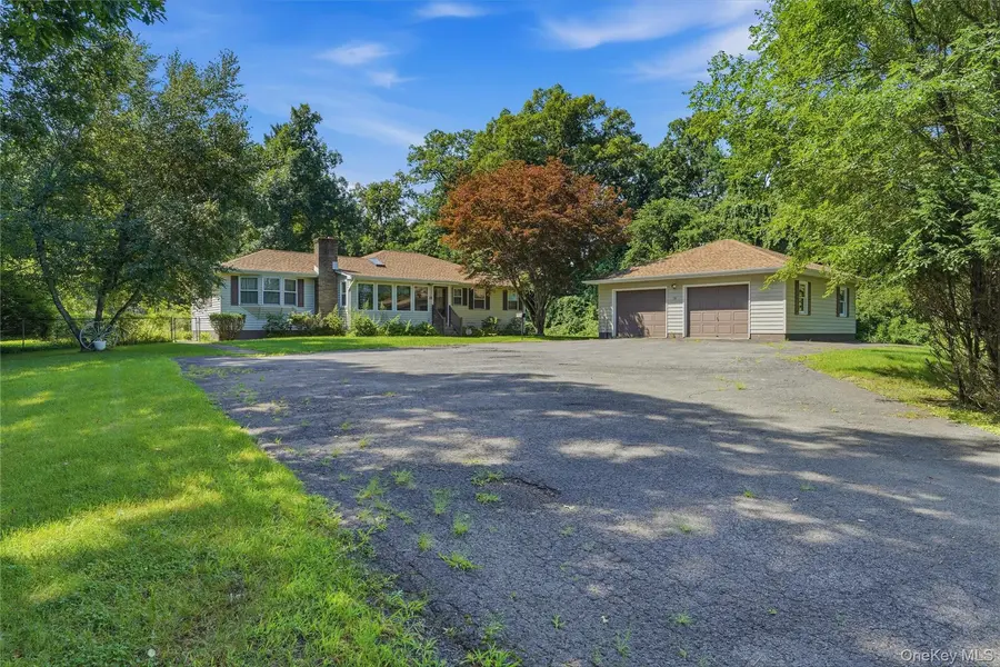 59 Carle TER, Lake Katrine, NY 12449