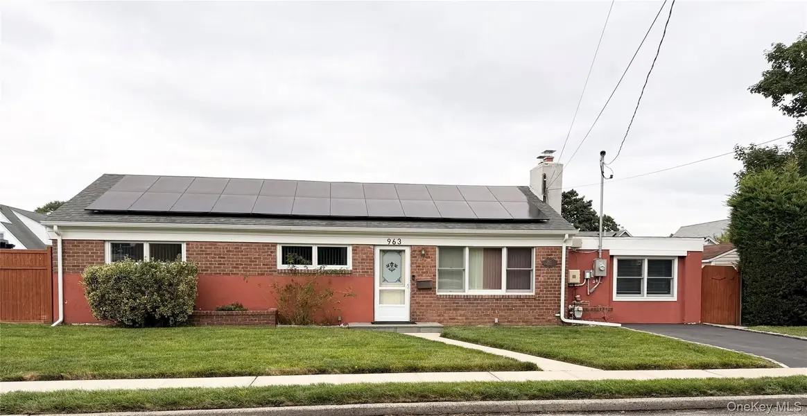 963 Hastings ST, Baldwin, NY 11510