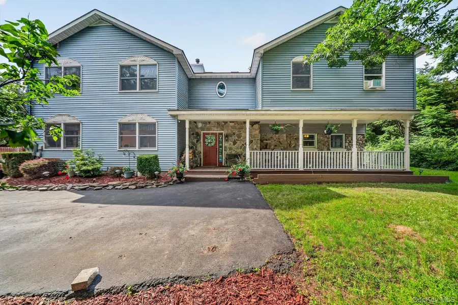 65 Oxford Springs RD, Chester, NY 10918