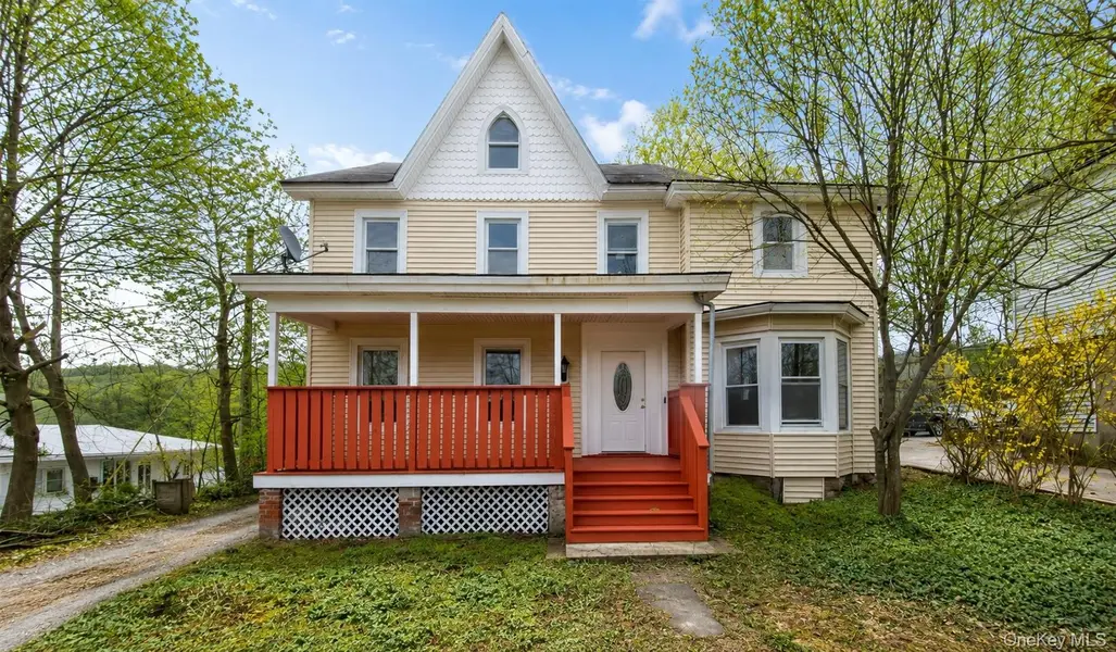 8 Smith Clove RD, Central Valley, NY 10917