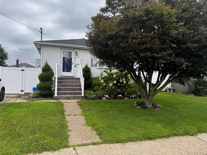 3318 MURDOCK AVE, Oceanside, NY 11572