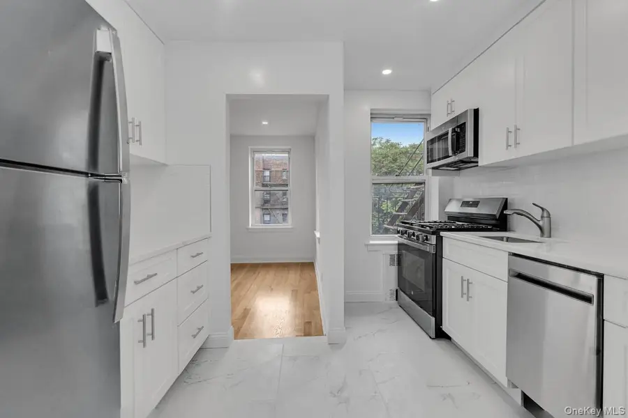 66-33 Yellowstone BLVD #5D, Forest Hills, NY 11375