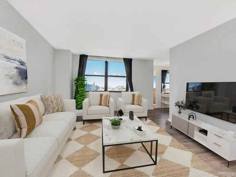920 Metcalf AVE #14J, Bronx, NY 10473
