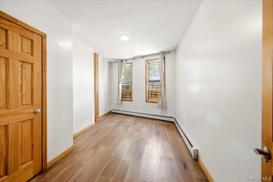 1850 Unionport RD, Bronx, NY 10462