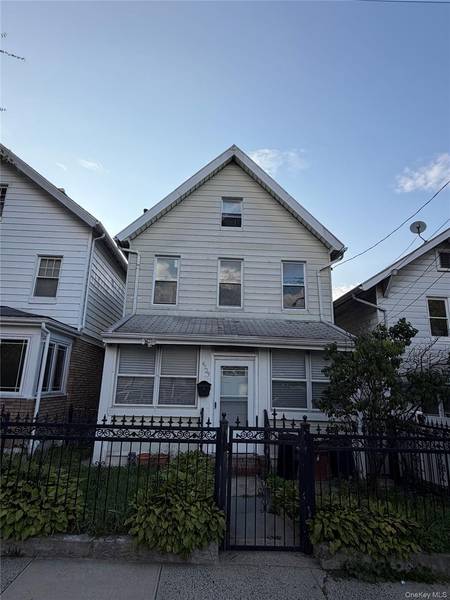 4529 Carpenter AVE, Bronx, NY 10470