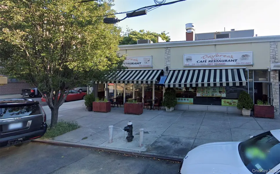 45-01 34th AVE, Long Island City, NY 11101