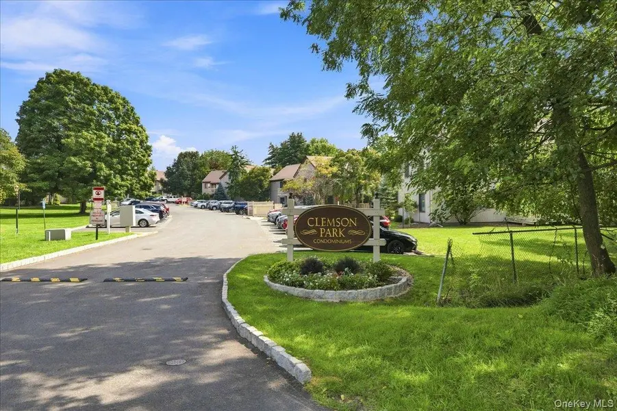 50 Sycamore DR #50, Middletown, NY 10940