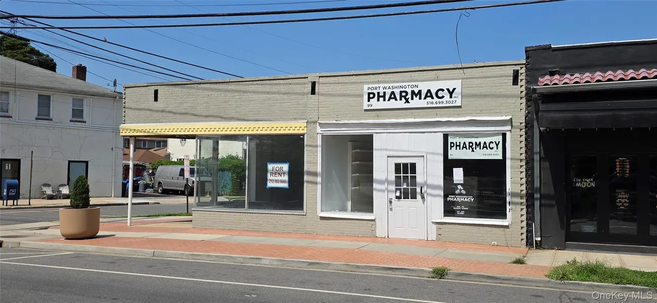 101 Manorhaven BLVD, Port Washington, NY 11050