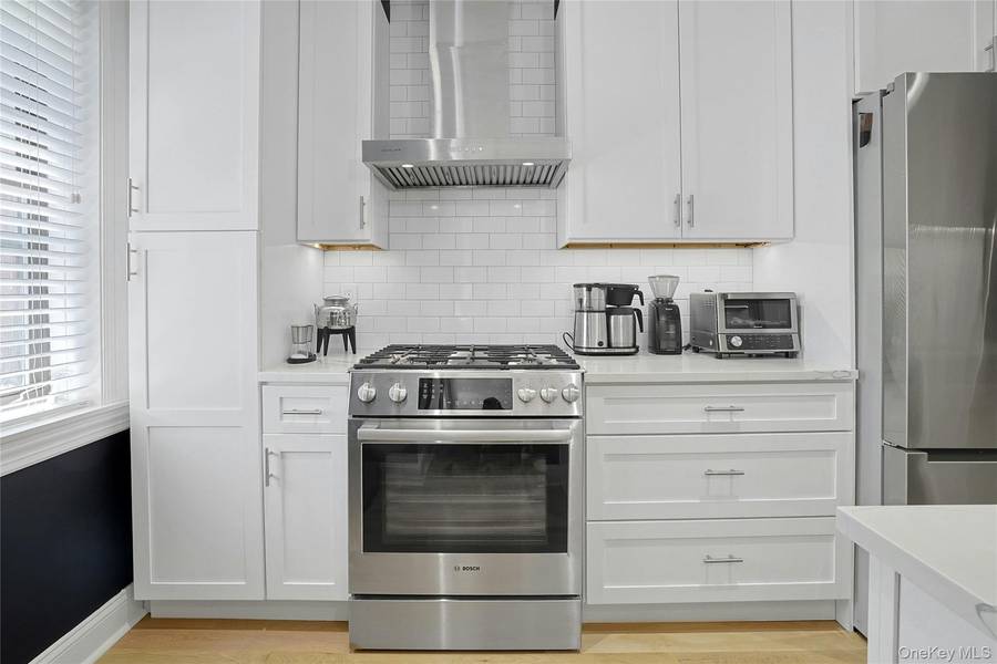 68 E Hartsdale AVE #4J, Hartsdale, NY 10530