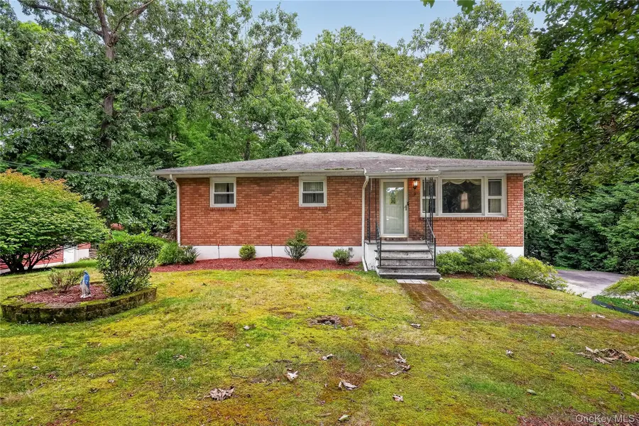 9 Archery RD, Newburgh, NY 12550